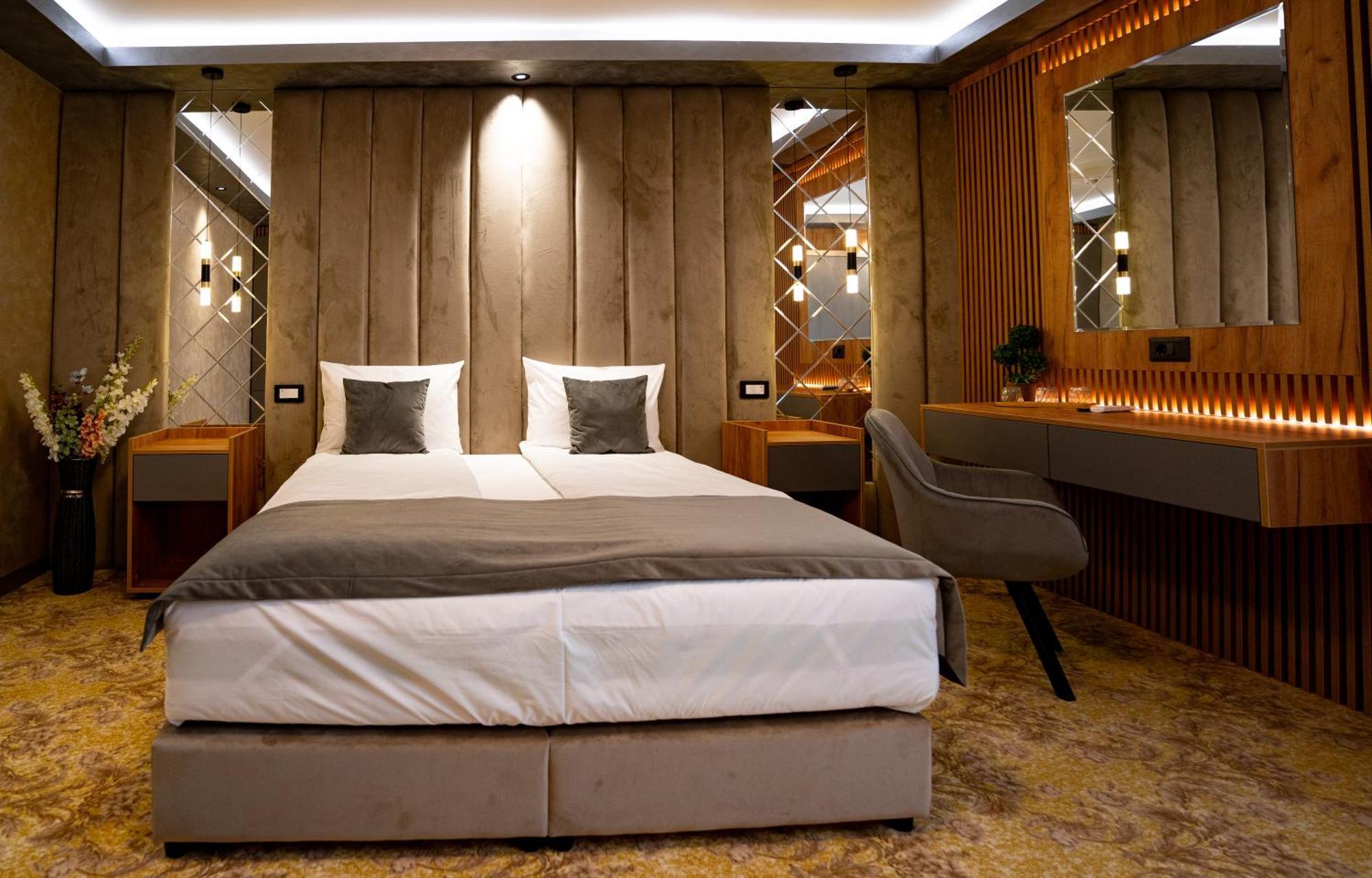 Hanul Domnesc Imperial Hotel & Spa Călan Eksteriør bilde
