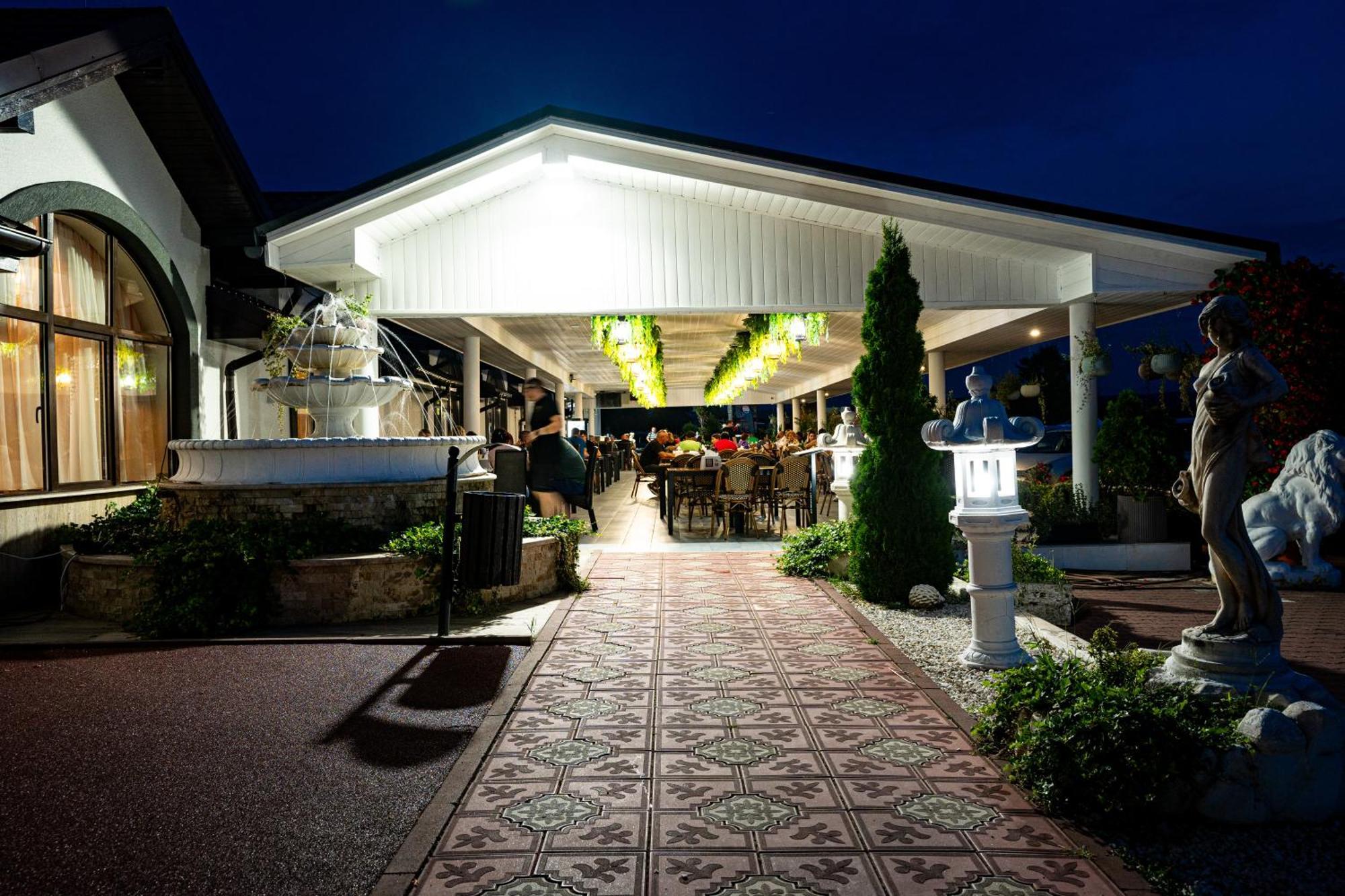 Hanul Domnesc Imperial Hotel & Spa Călan Eksteriør bilde