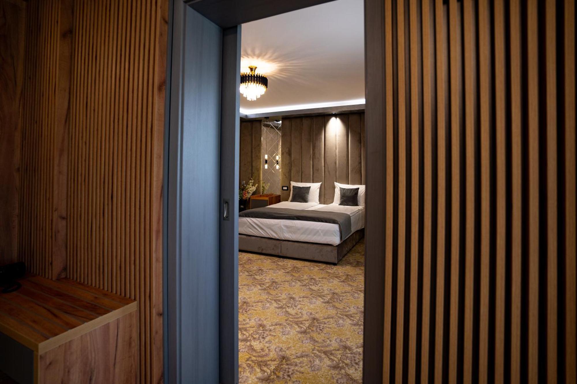 Hanul Domnesc Imperial Hotel & Spa Călan Eksteriør bilde