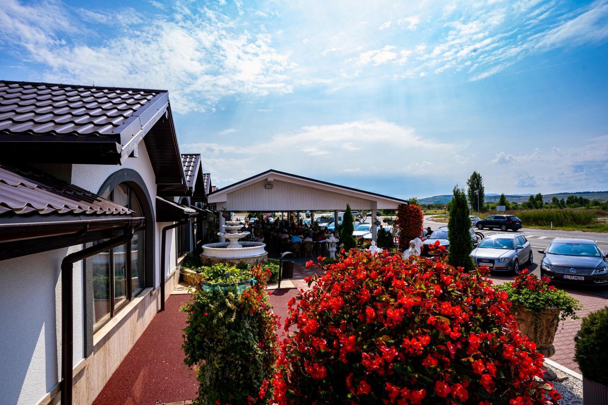 Hanul Domnesc Imperial Hotel & Spa Călan Eksteriør bilde