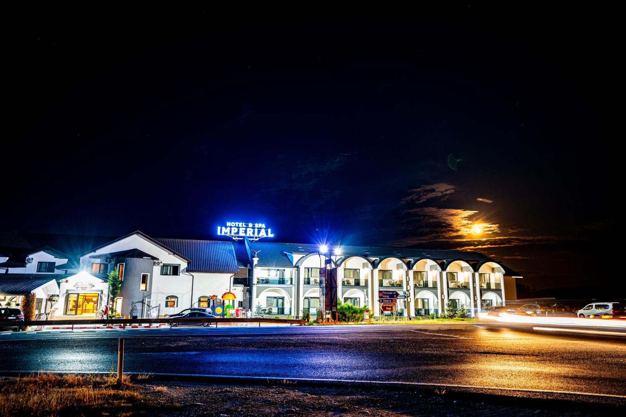 Hanul Domnesc Imperial Hotel & Spa Călan Eksteriør bilde