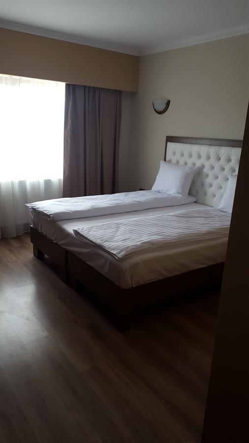 Hanul Domnesc Imperial Hotel & Spa Călan Eksteriør bilde